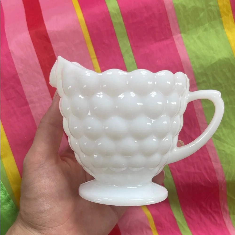 Vintage Bubble Glass White Milk Glass Creamer Cup - Picture 2 of 7